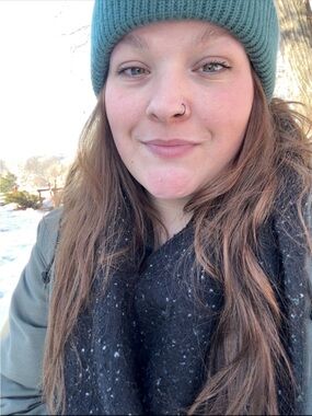 Meet your Posher, Chloe